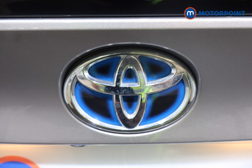 Toyota C-Hr Design Automatic Petrol-Electric Hybrid SUV - Stock Number (1569562) - 33rd supplementary image