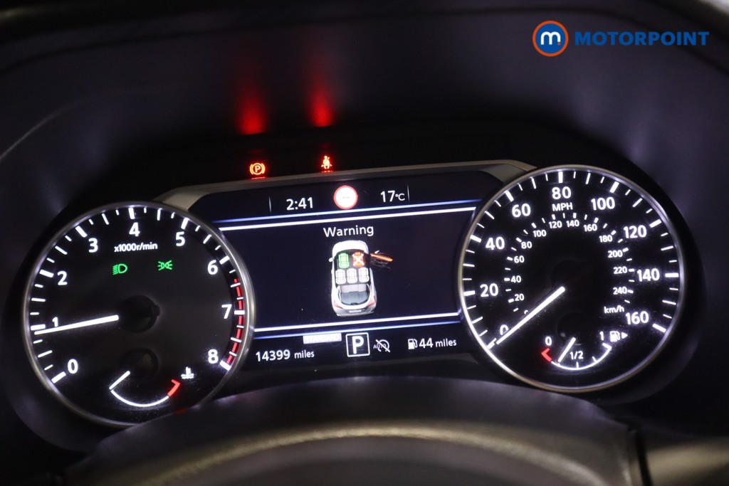 Nissan Juke N-Connecta Automatic Petrol SUV - Stock Number (1569815) - 4th supplementary image