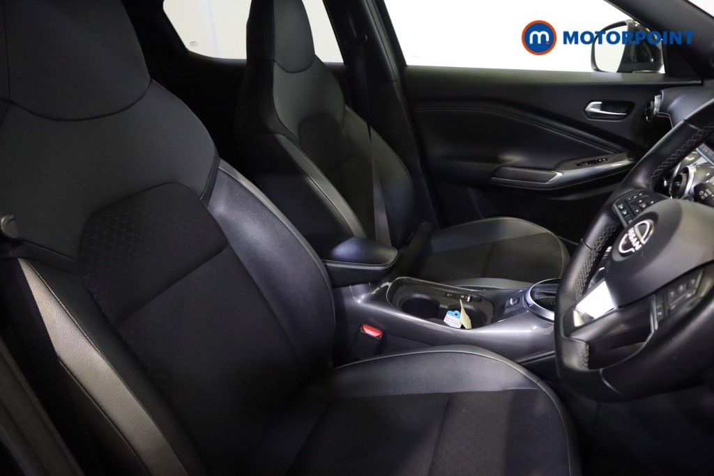 Nissan Juke N-Connecta Automatic Petrol SUV - Stock Number (1569815) - 6th supplementary image