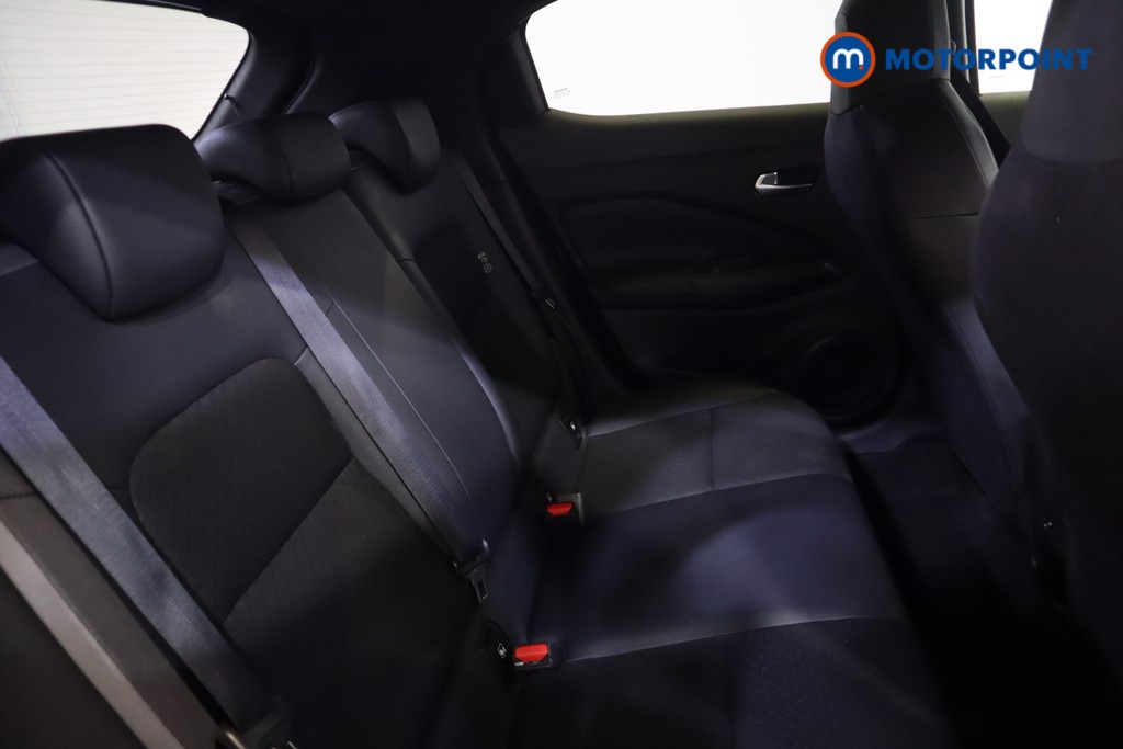 Nissan Juke N-Connecta Automatic Petrol SUV - Stock Number (1569815) - 7th supplementary image