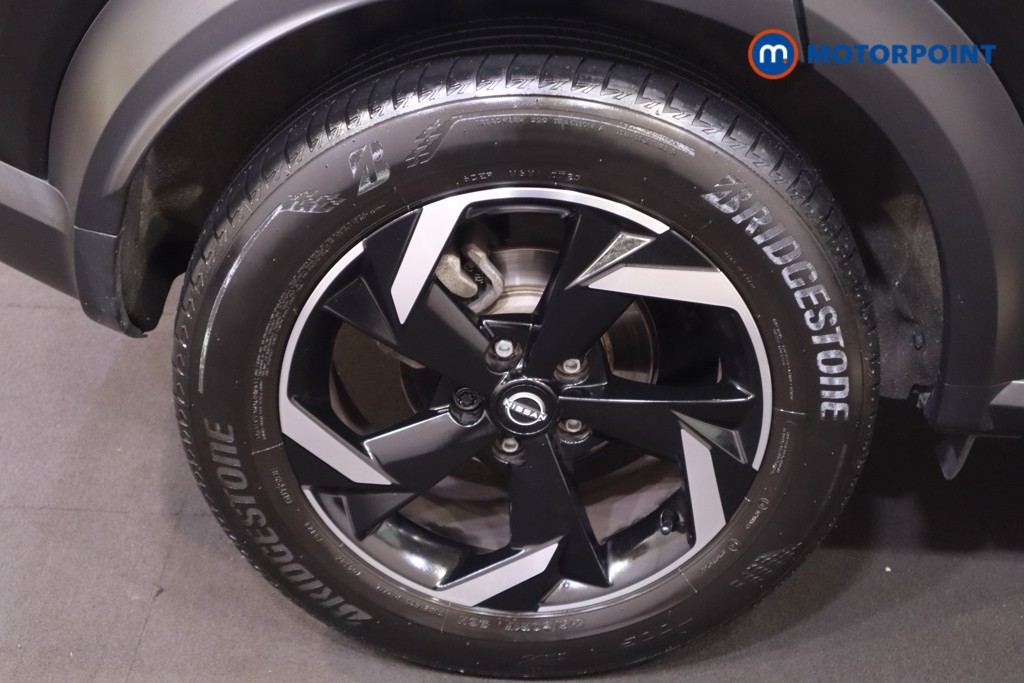 Nissan Juke N-Connecta Automatic Petrol SUV - Stock Number (1569815) - 12th supplementary image