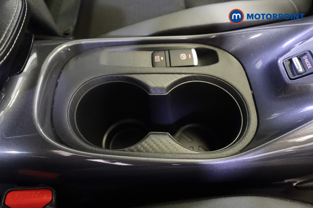 Nissan Juke N-Connecta Automatic Petrol SUV - Stock Number (1569815) - 23rd supplementary image