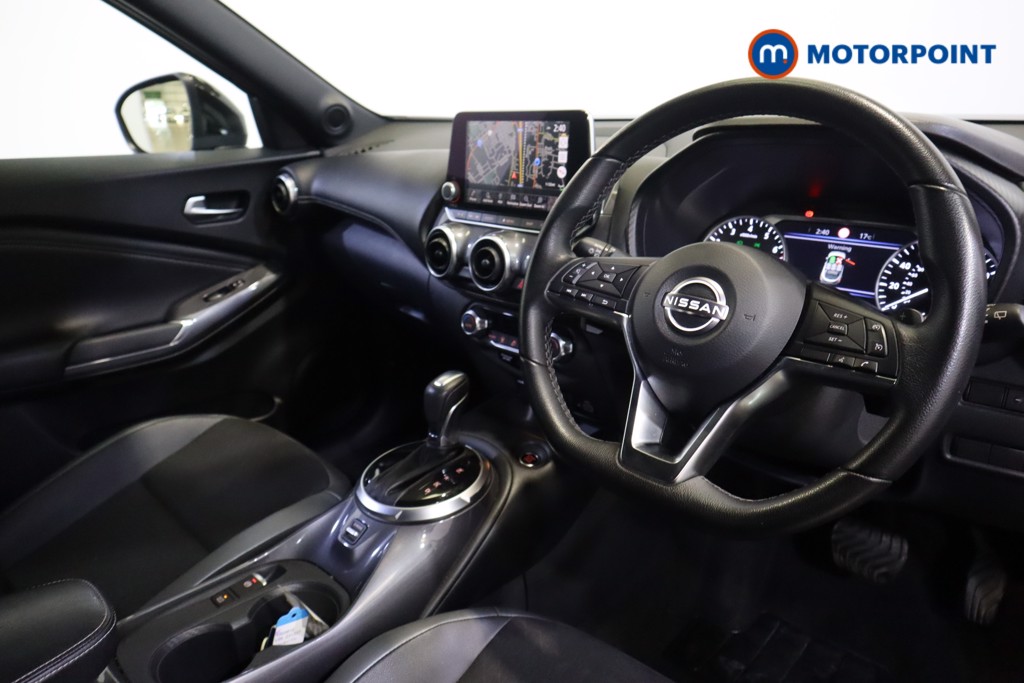Nissan Juke N-Connecta Automatic Petrol SUV - Stock Number (1569815) - 1st supplementary image
