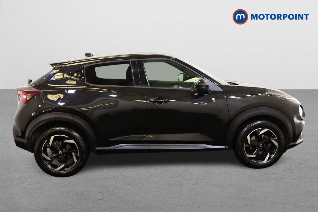 Nissan Juke N-Connecta Automatic Petrol SUV - Stock Number (1569815) - Drivers side