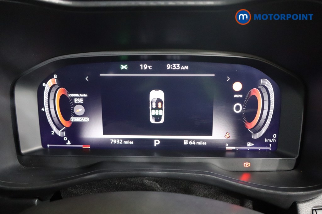 Nissan Juke N-Connecta Automatic Petrol SUV - Stock Number (1569935) - 2nd supplementary image