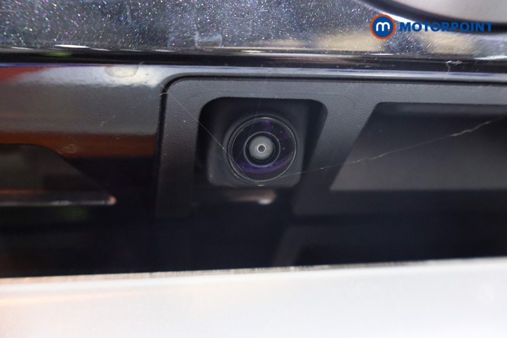 Nissan Juke N-Connecta Automatic Petrol SUV - Stock Number (1569935) - 23rd supplementary image
