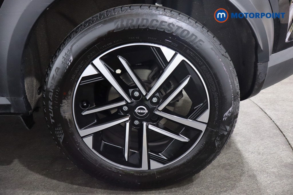 Nissan Juke N-Connecta Automatic Petrol SUV - Stock Number (1569935) - 27th supplementary image