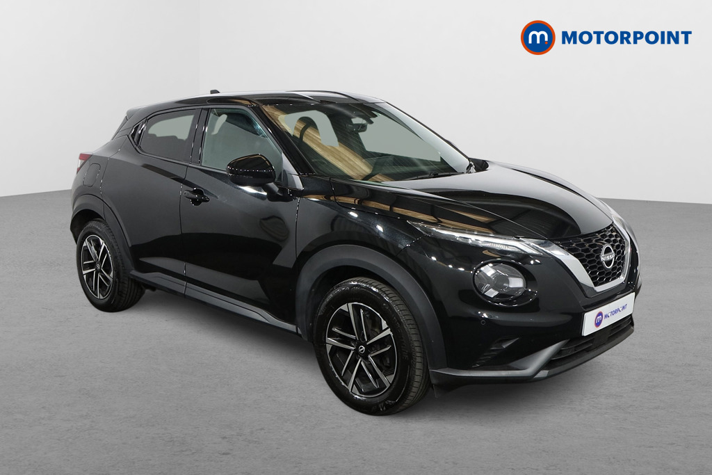 Nissan Juke N-Connecta Automatic Petrol SUV - Stock Number (1569935) - Drivers side front corner