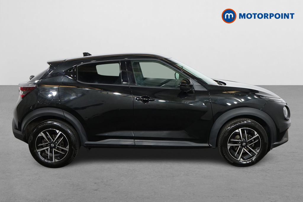 Nissan Juke N-Connecta Automatic Petrol SUV - Stock Number (1569935) - Drivers side