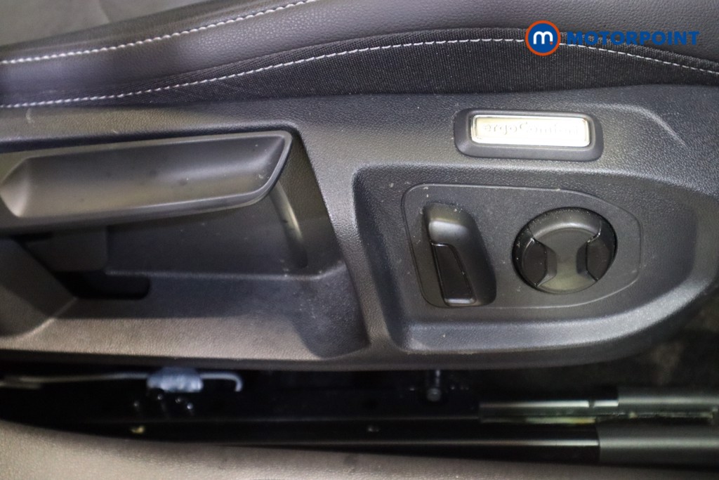 Volkswagen Arteon R-Line Automatic Petrol Estate - Stock Number (1570268) - 16th supplementary image