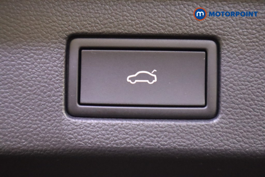 Volkswagen Arteon R-Line Automatic Petrol Estate - Stock Number (1570268) - 32nd supplementary image