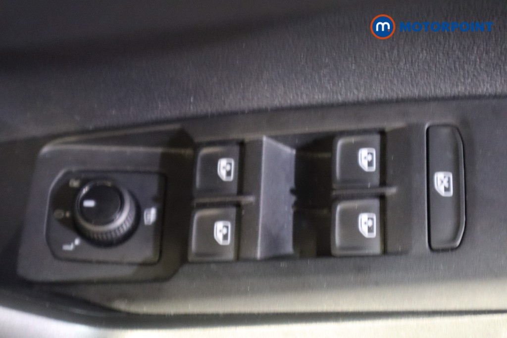 Volkswagen Polo Match Manual Petrol Hatchback - Stock Number (1570614) - 15th supplementary image