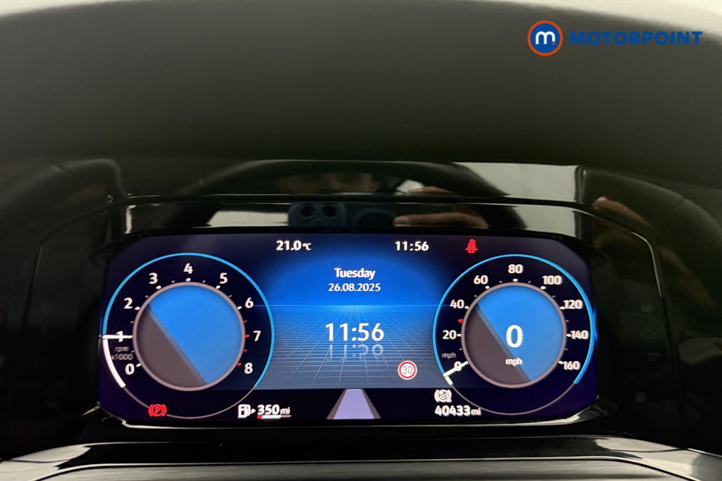 Volkswagen Golf Style Manual Petrol Hatchback - Stock Number (1570657) - 4th supplementary image