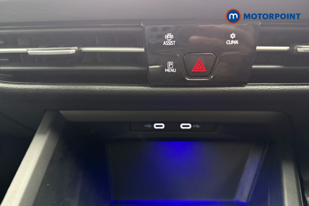Volkswagen Golf Style Manual Petrol Hatchback - Stock Number (1570657) - 11th supplementary image