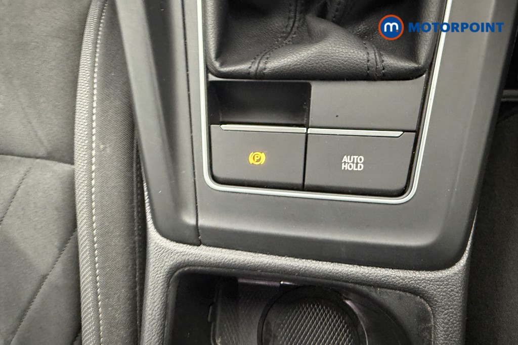 Volkswagen Golf Style Manual Petrol Hatchback - Stock Number (1570657) - 13th supplementary image