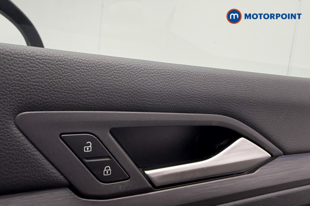 Volkswagen Golf Style Manual Petrol Hatchback - Stock Number (1570657) - 17th supplementary image