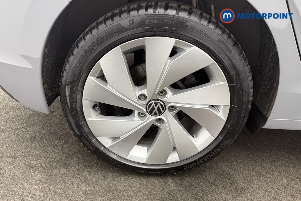 Volkswagen Golf Style Manual Petrol Hatchback - Stock Number (1570657) - 20th supplementary image