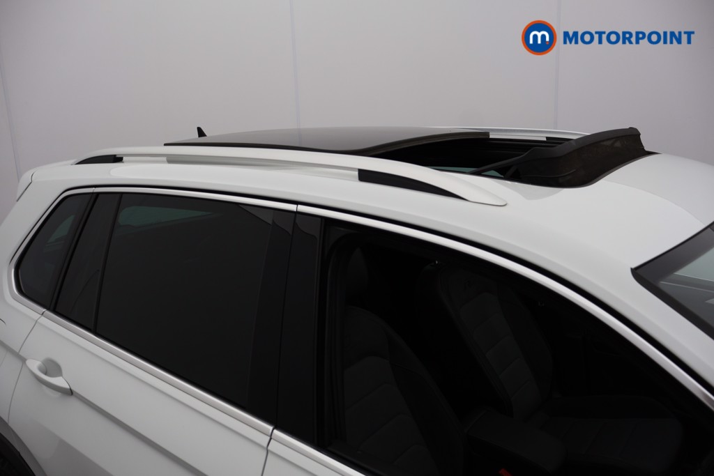 Volkswagen Tiguan SEL Automatic Petrol SUV - Stock Number (1571150) - 11th supplementary image