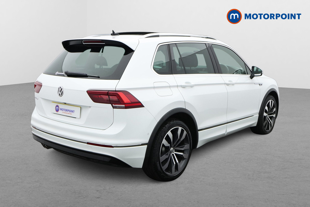 Volkswagen Tiguan SEL Automatic Petrol SUV - Stock Number (1571150) - Drivers side rear corner