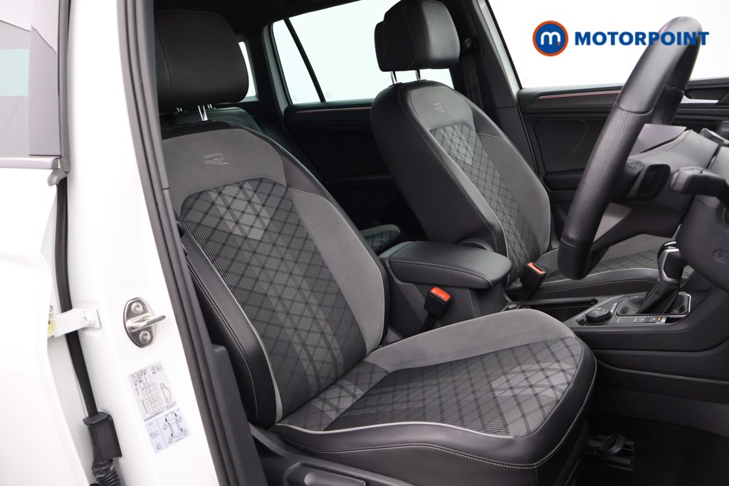 Volkswagen Tiguan R-Line Automatic Diesel SUV - Stock Number (1571550) - 9th supplementary image