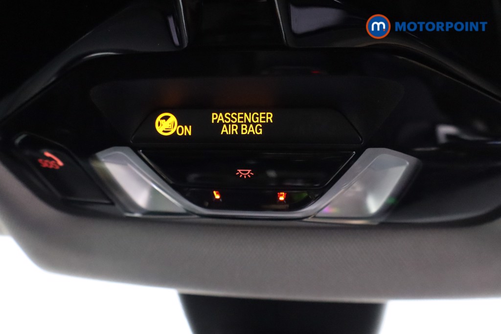 BMW 2 Series Sport Manual Petrol Saloon - Stock Number (1572205) - 17th supplementary image