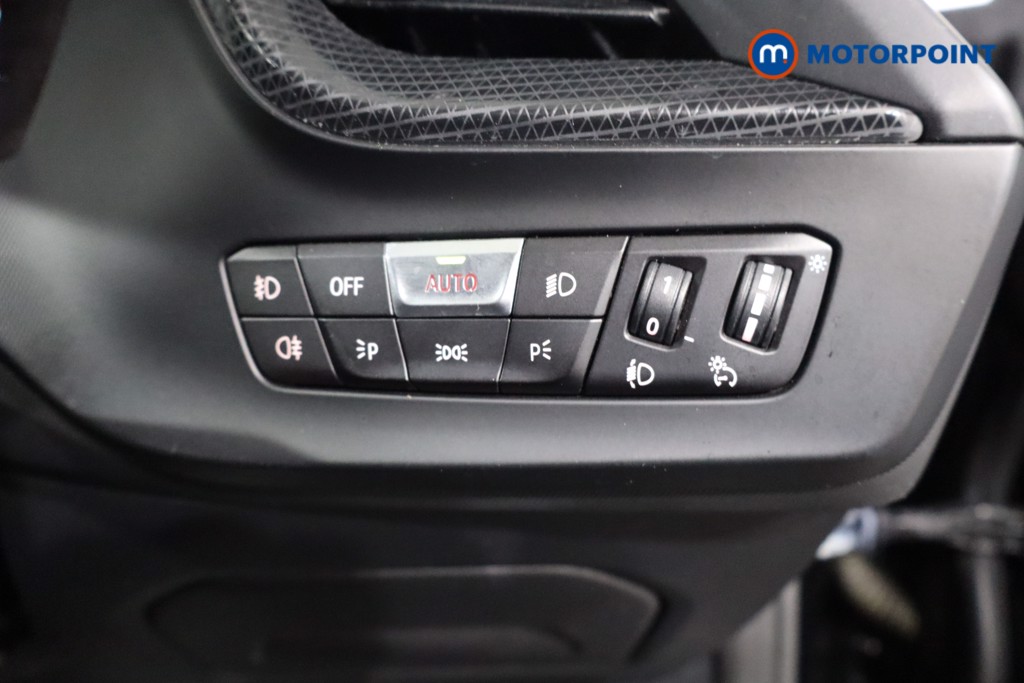 BMW 2 Series Sport Manual Petrol Saloon - Stock Number (1572205) - 22nd supplementary image