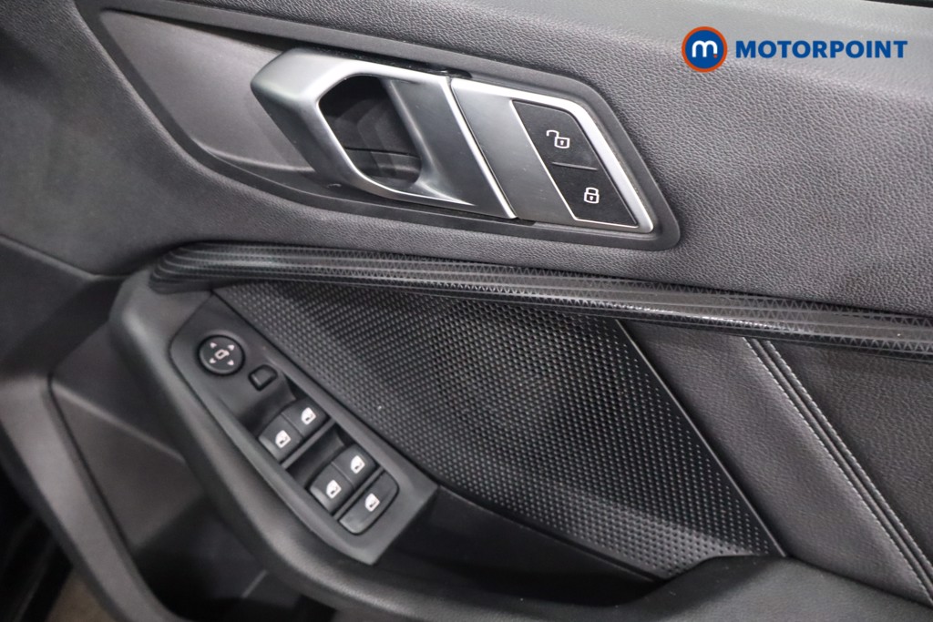 BMW 2 Series Sport Manual Petrol Saloon - Stock Number (1572205) - 25th supplementary image