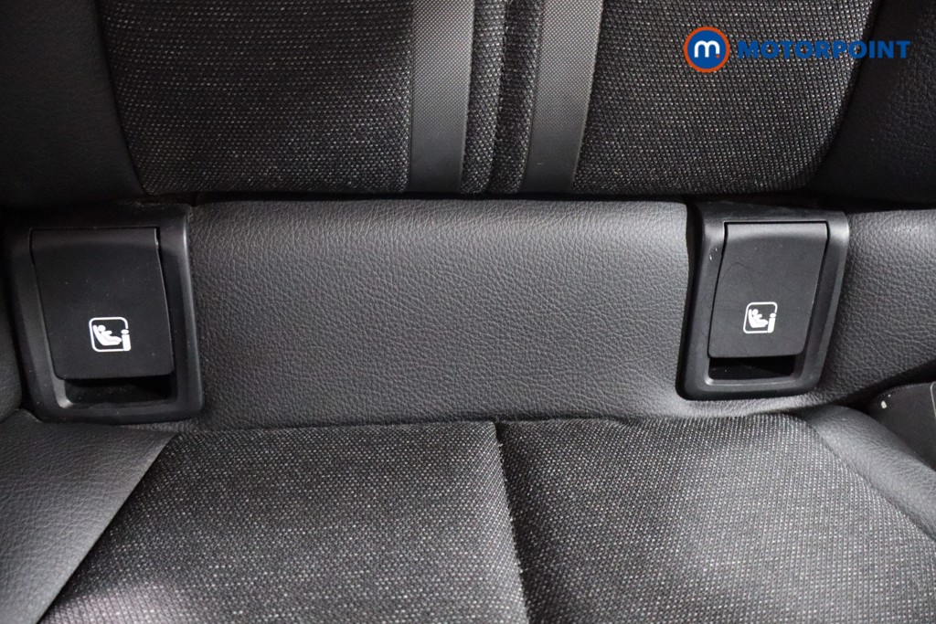 BMW 2 Series Sport Manual Petrol Saloon - Stock Number (1572205) - 28th supplementary image