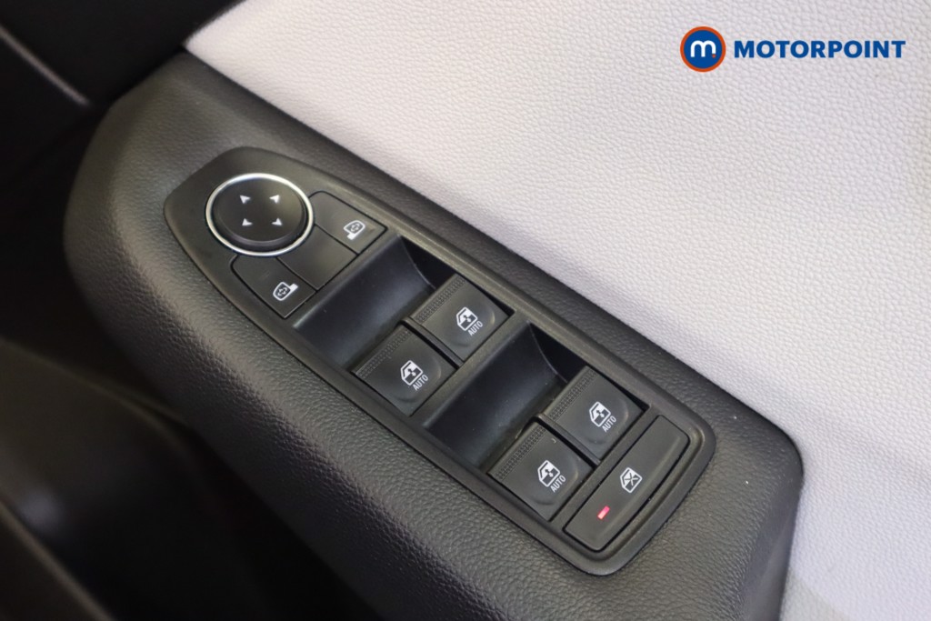Renault Clio Se Edition Manual Petrol Hatchback - Stock Number (1572469) - 13th supplementary image