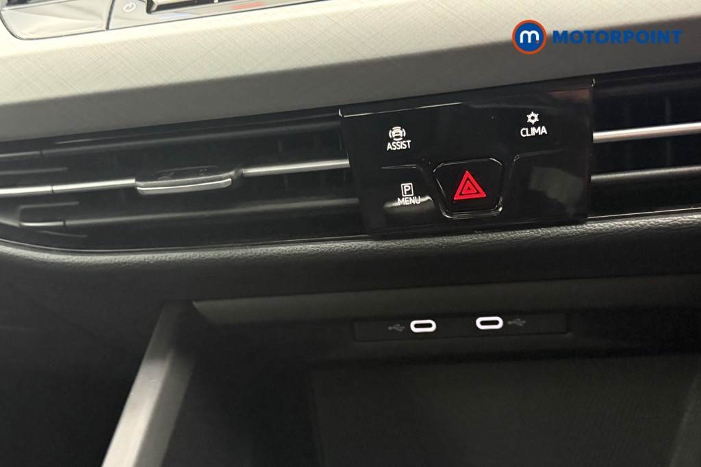 Volkswagen Golf Life Manual Petrol Hatchback - Stock Number (1572677) - 11th supplementary image
