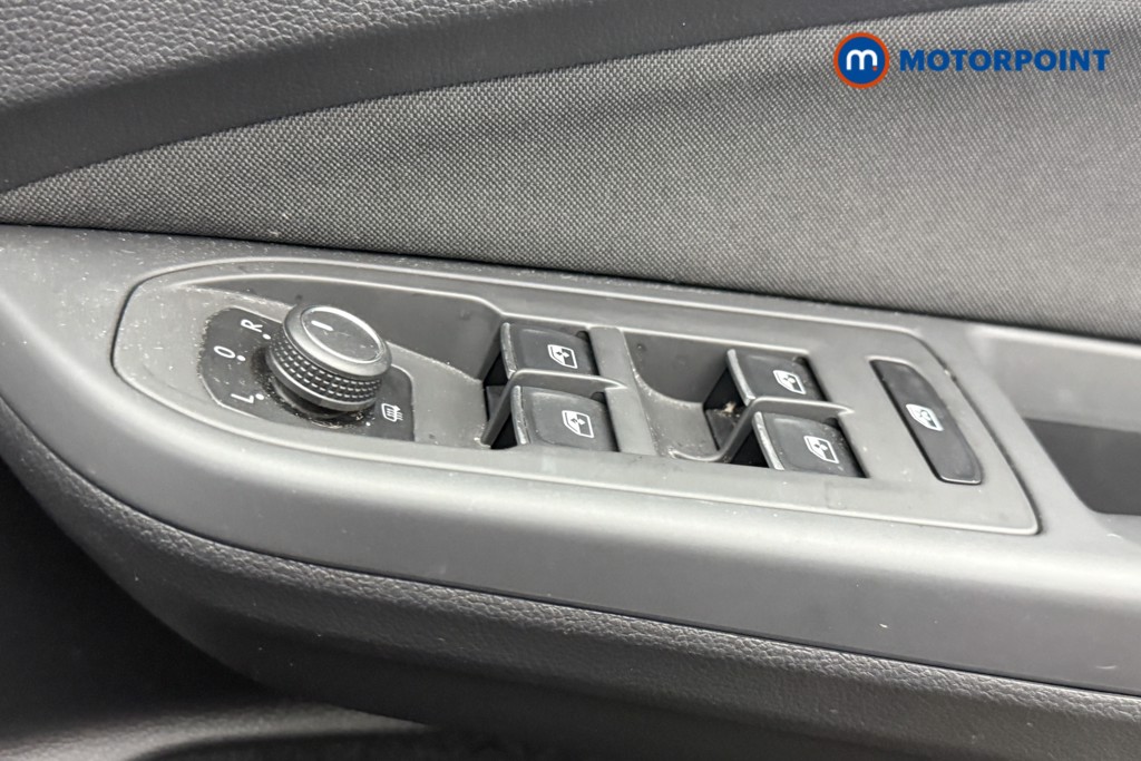 Volkswagen Golf Life Manual Petrol Hatchback - Stock Number (1572677) - 18th supplementary image