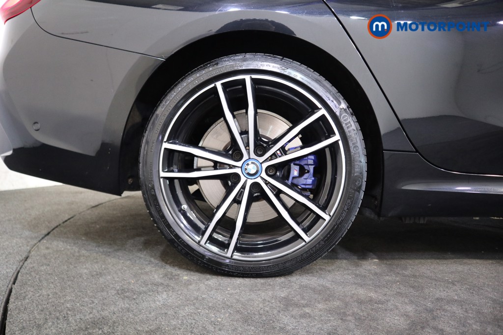 BMW 3 Series M Sport Automatic Petrol Plug-In Hybrid Estate - Stock Number (1572690) - 13th supplementary image