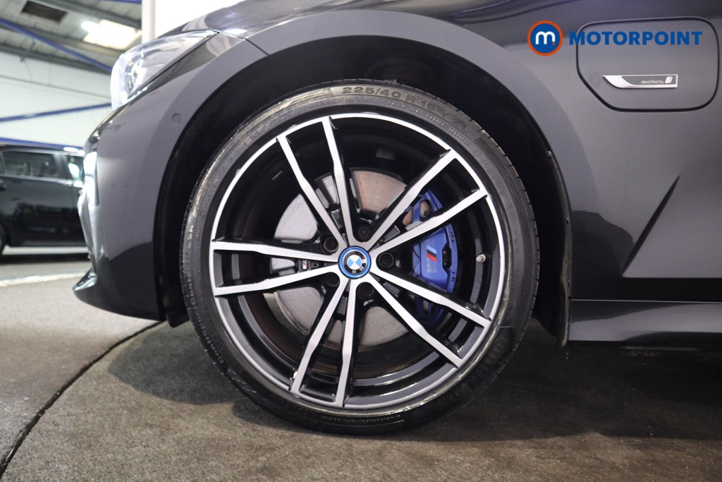 BMW 3 Series M Sport Automatic Petrol Plug-In Hybrid Estate - Stock Number (1572690) - 15th supplementary image