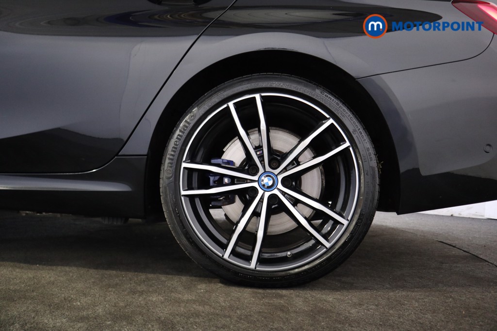 BMW 3 Series M Sport Automatic Petrol Plug-In Hybrid Estate - Stock Number (1572690) - 16th supplementary image