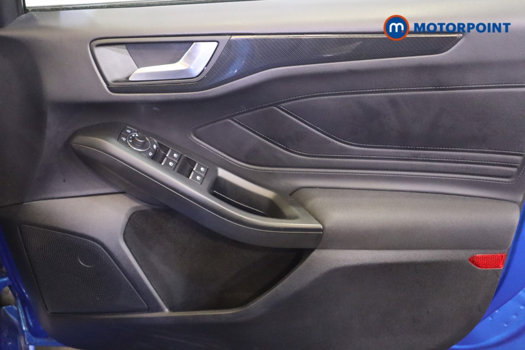 Ford Focus St-Line X Manual Petrol Hatchback - Stock Number (1572721) - 12th supplementary image