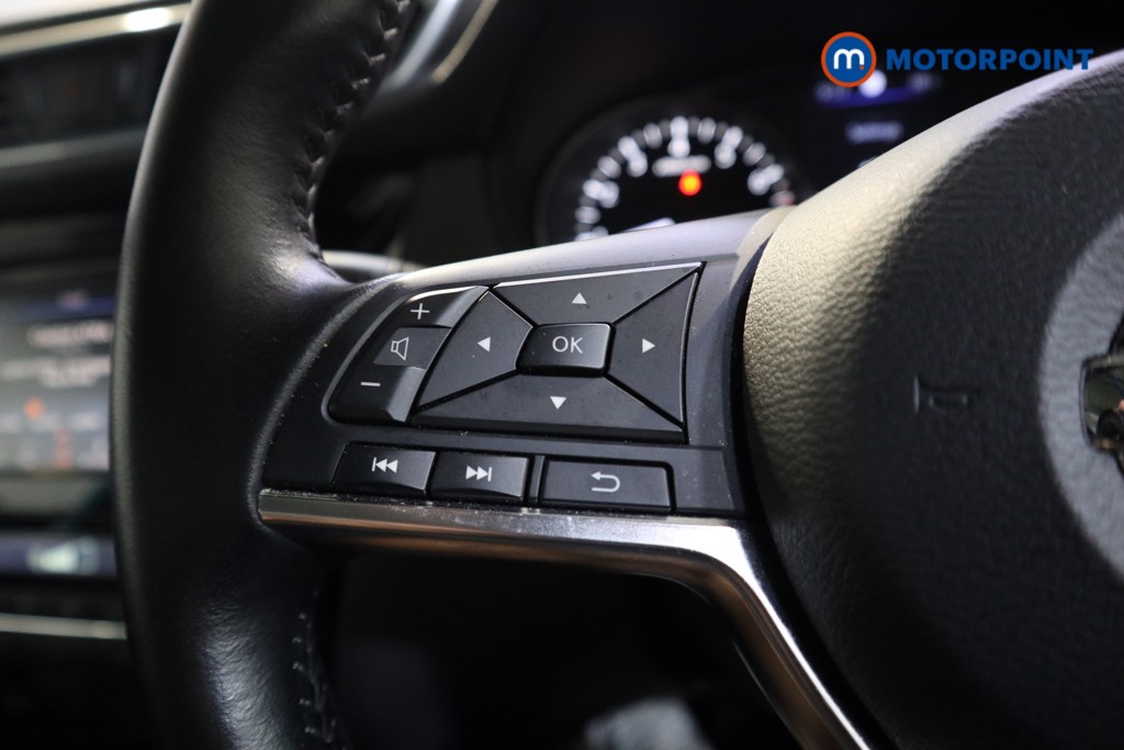 Nissan Qashqai Tekna-Plus Manual Petrol SUV - Stock Number (1572733) - 4th supplementary image