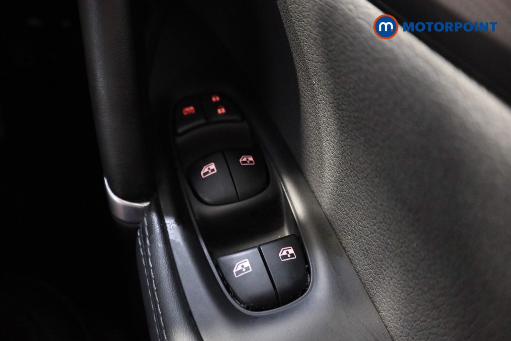 Nissan Qashqai Tekna-Plus Manual Petrol SUV - Stock Number (1572733) - 6th supplementary image