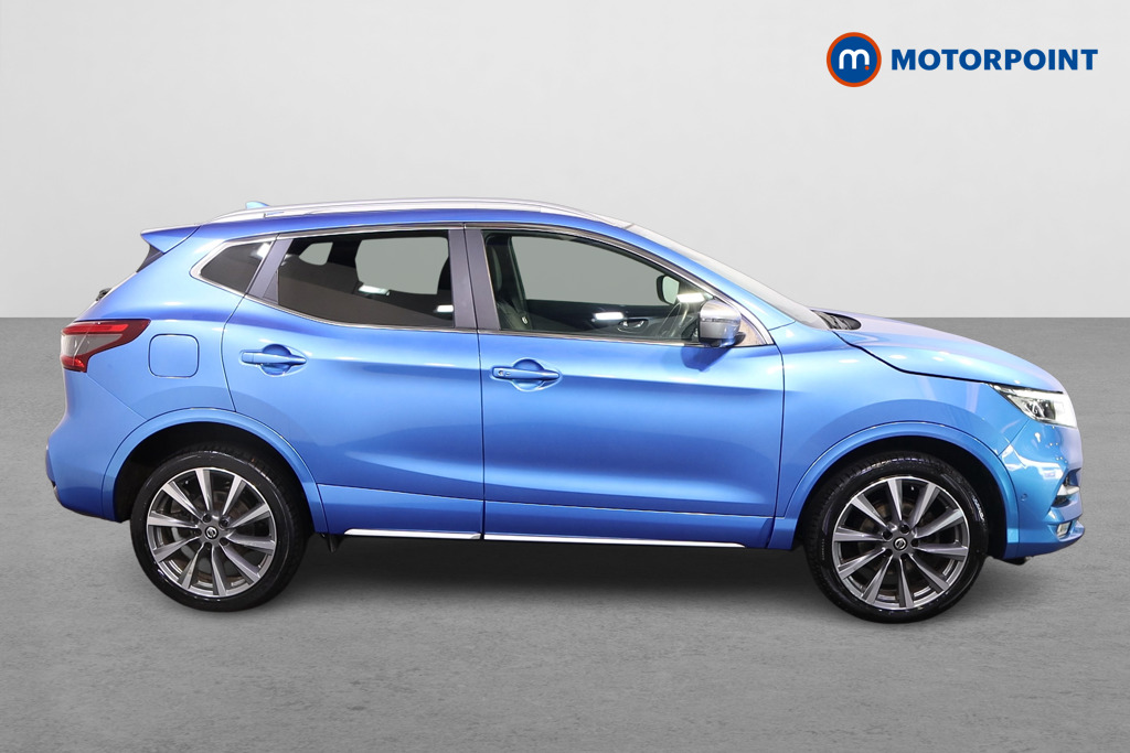 Nissan Qashqai Tekna-Plus Manual Petrol SUV - Stock Number (1572733) - Drivers side