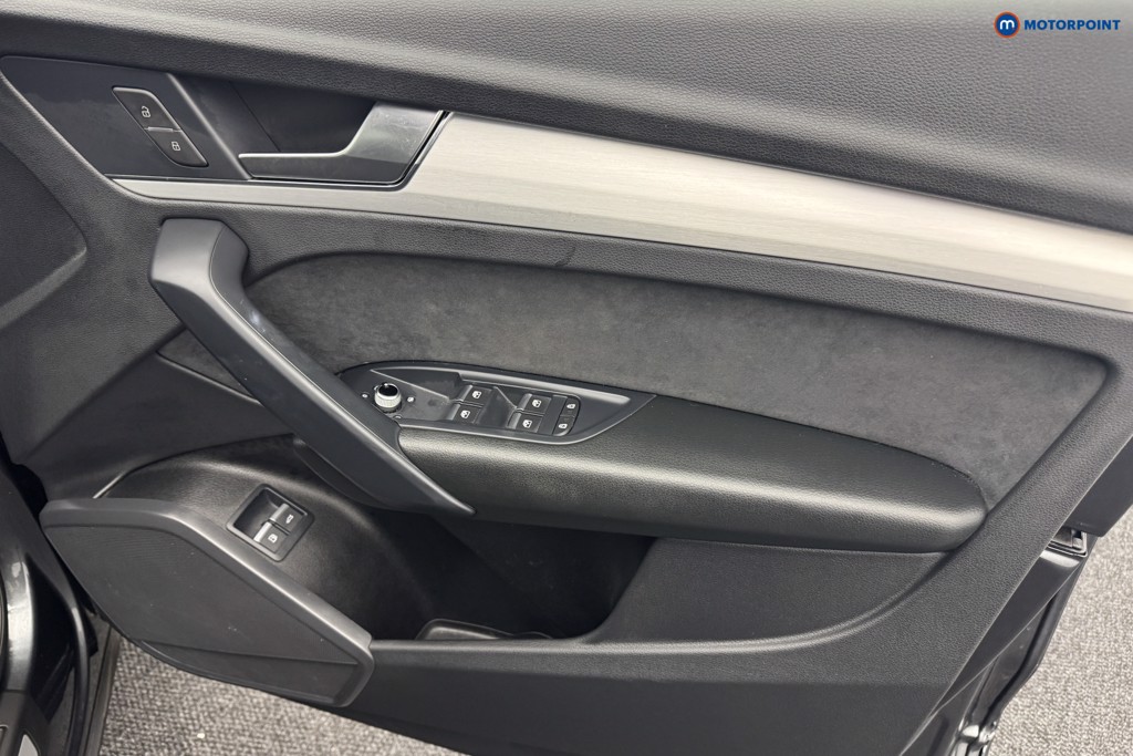 Audi Q5 S Line Automatic Petrol Plug-In Hybrid SUV - Stock Number (1572797) - 21st supplementary image