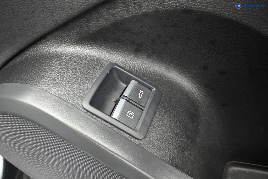 Audi Q5 S Line Automatic Petrol Plug-In Hybrid SUV - Stock Number (1572797) - 23rd supplementary image