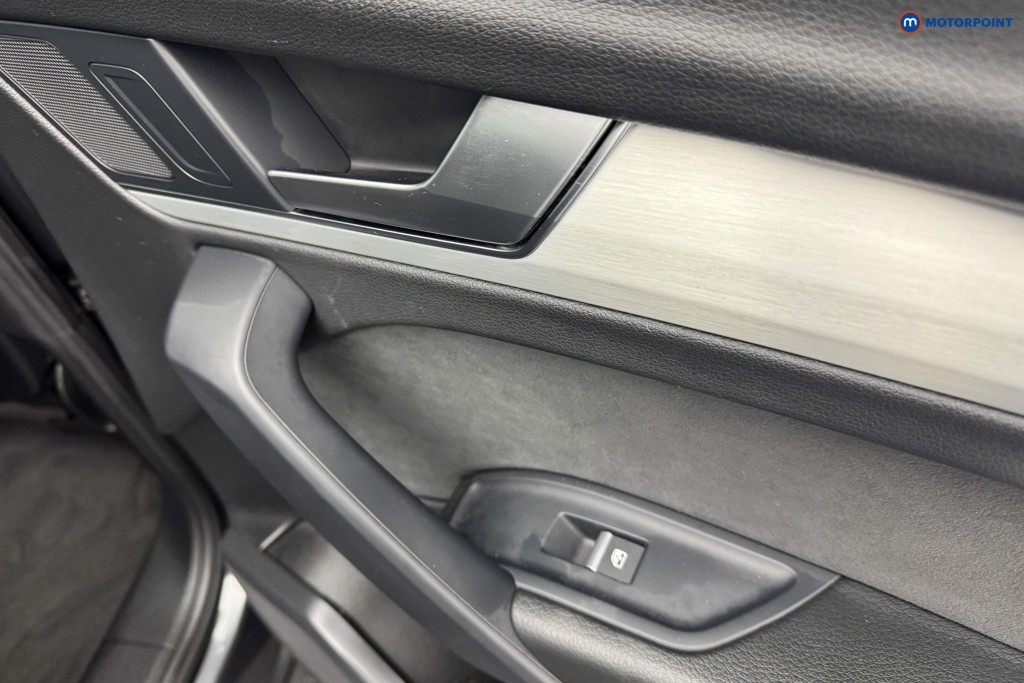 Audi Q5 S Line Automatic Petrol Plug-In Hybrid SUV - Stock Number (1572797) - 25th supplementary image