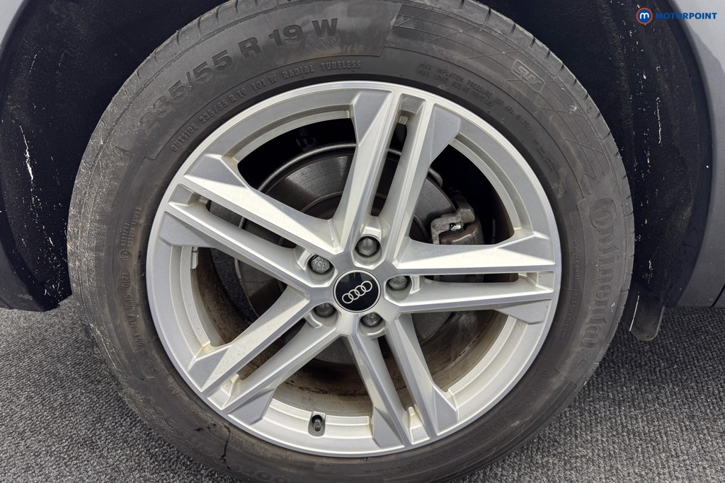 Audi Q5 S Line Automatic Petrol Plug-In Hybrid SUV - Stock Number (1572797) - 35th supplementary image