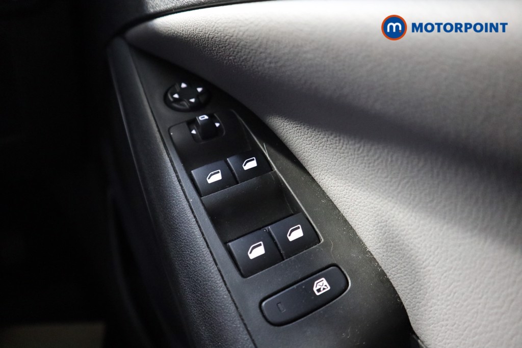 Vauxhall Crossland X Elite Nav Manual Petrol SUV - Stock Number (1573187) - 6th supplementary image