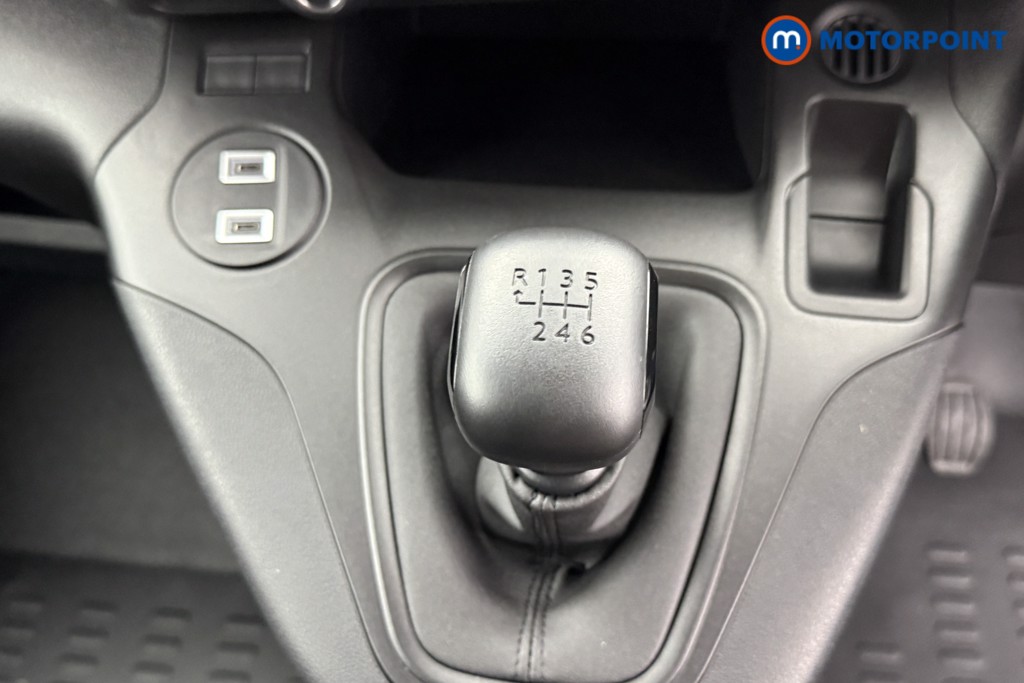 Vauxhall Combo Cargo Prime Manual Diesel Panel Van - Stock Number (1573212) - 8th supplementary image