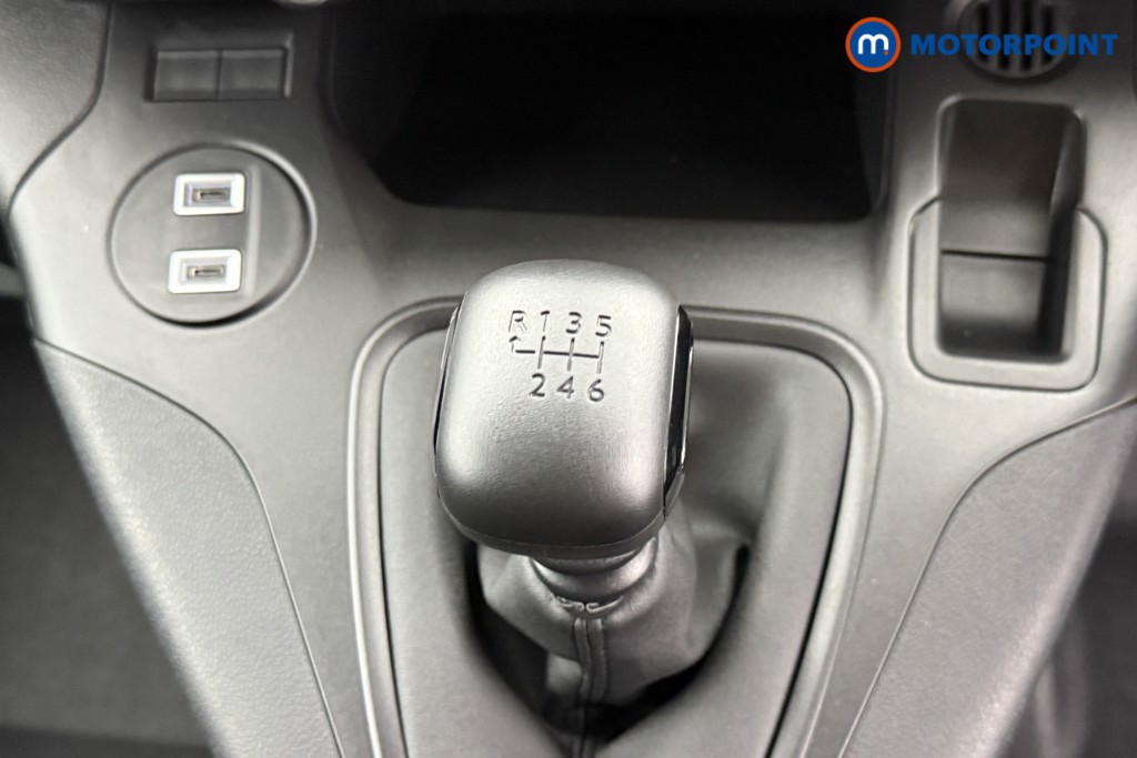 Vauxhall Combo Cargo Prime Manual Diesel Panel Van - Stock Number (1573217) - 8th supplementary image