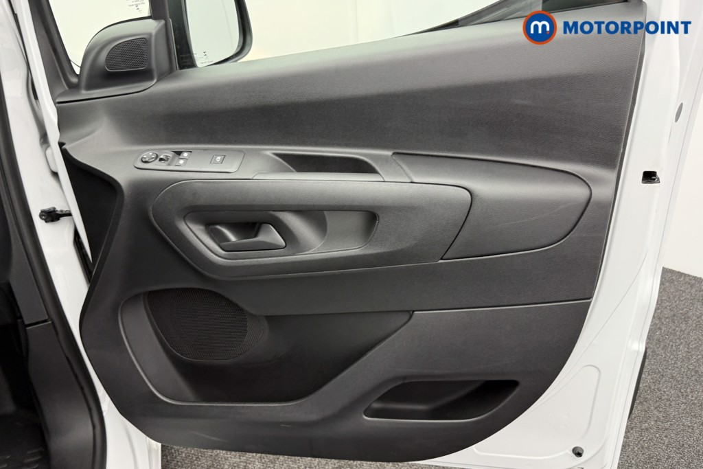 Vauxhall Combo Cargo Prime Manual Diesel Panel Van - Stock Number (1573219) - 12th supplementary image