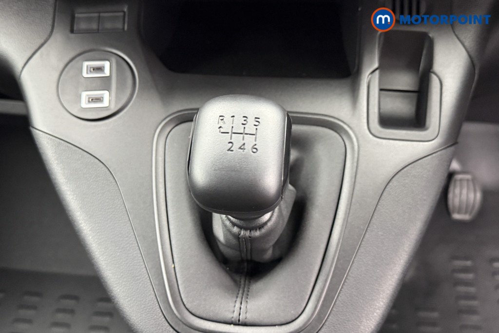 Vauxhall Combo Cargo Prime Manual Diesel Panel Van - Stock Number (1573229) - 7th supplementary image