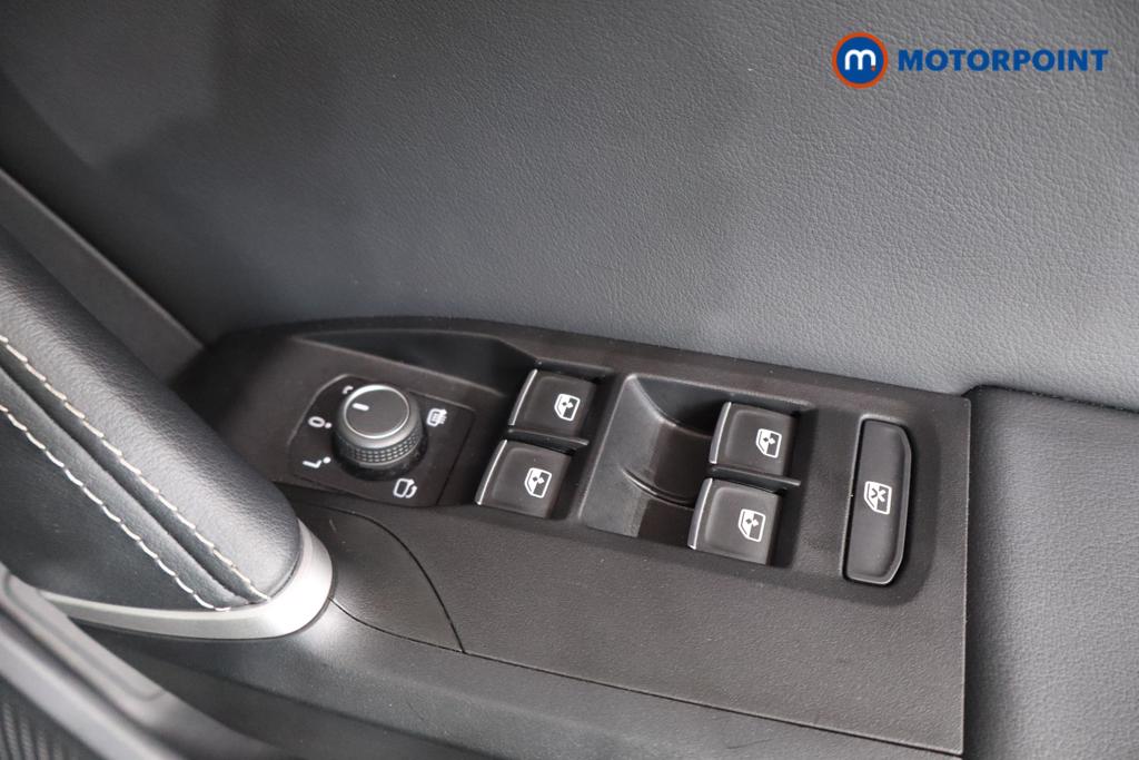 Seat Leon Xcellence Automatic Petrol Plug-In Hybrid Hatchback - Stock Number (1573285) - 11th supplementary image