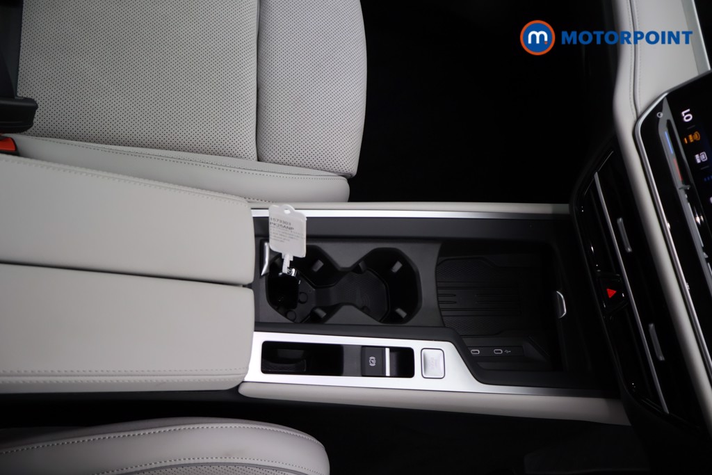 Volkswagen Passat Life Automatic Petrol Plug-In Hybrid Estate - Stock Number (1573303) - 8th supplementary image