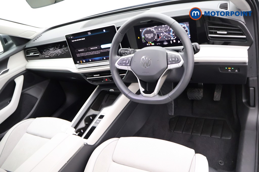 Volkswagen Passat Life Automatic Petrol Plug-In Hybrid Estate - Stock Number (1573303) - 10th supplementary image